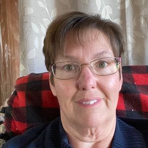 Meet your Posher, Angie